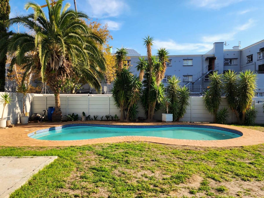 2 Bedroom Property for Sale in Zonnebloem Western Cape
